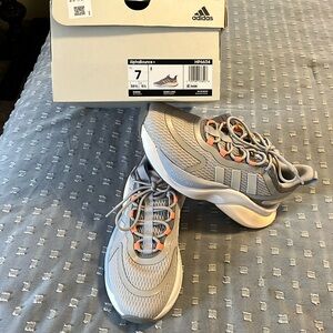 Adidas AlphaBounce Running Shoes Women’s Size 7 - New in Box